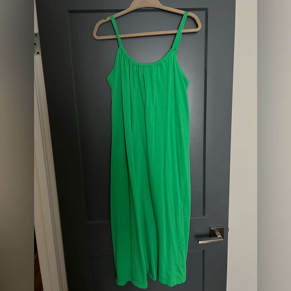 Kelly Green H&M open back dress